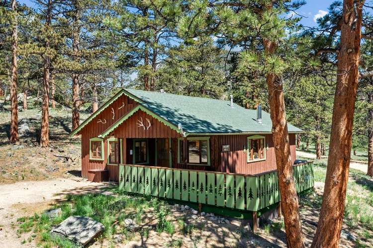 Charming 2-bedroom, 1-bathroom Machin Cottage #1 Preview 0