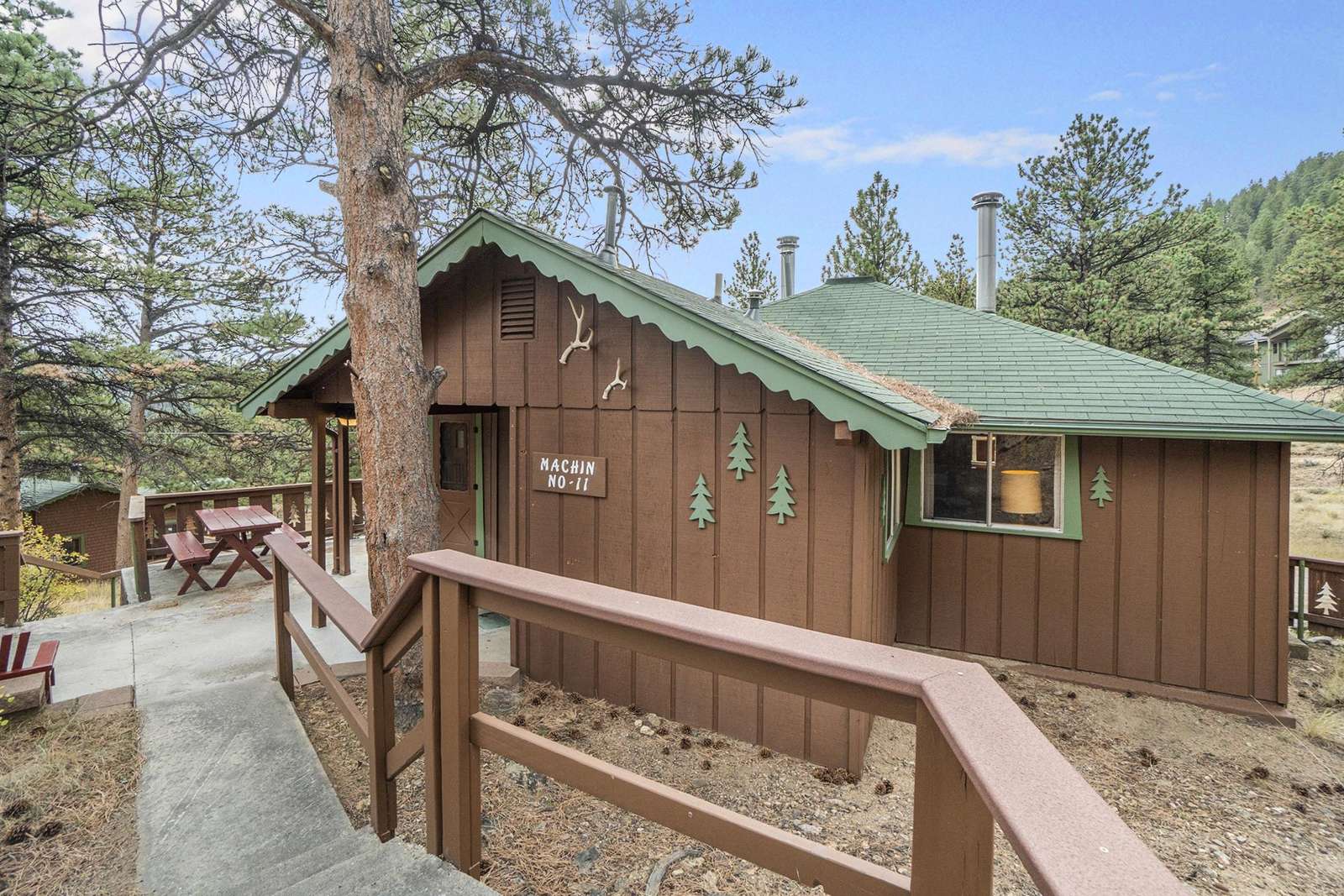 Entrance to top level cabin - property