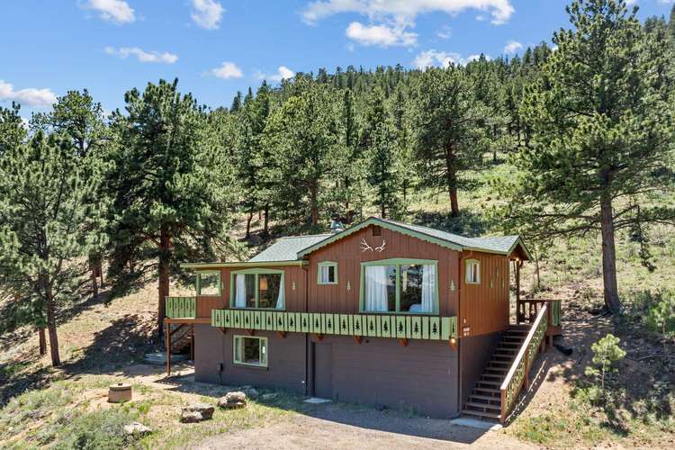 Escape to the embrace of nature at Machin's Cottage #15 Pet Friendly Preview 0