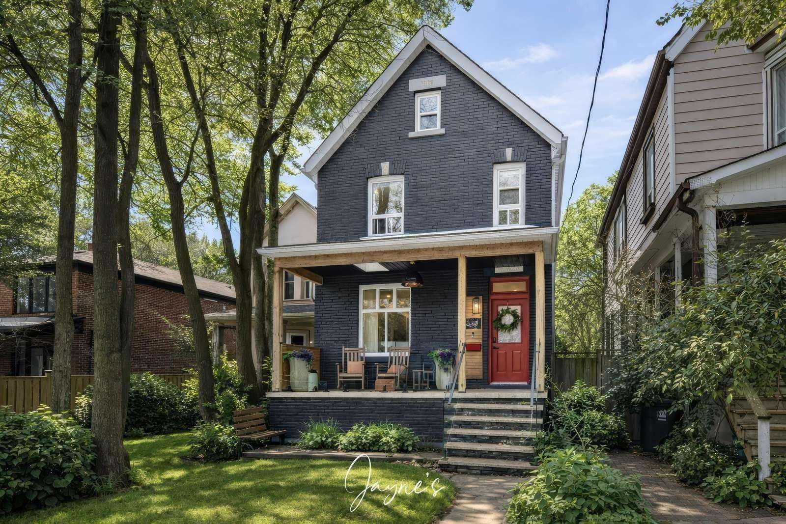 Leslie Living Preview 0