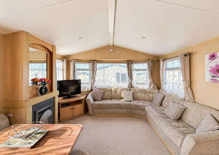 74018B⭐ – B area. 3 bed, 8 berth caravan. Emerald rated. Preview 4
