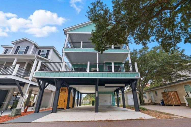 1199 Beautiful New 4 bdrm, 3.5 bath Beach house with ocean view Preview 0