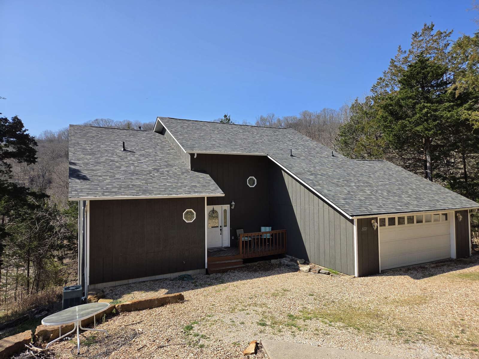 Beaver Cove Retreat Lakefront-Sleeps 15-Big deck-Very Nice Home Preview 0