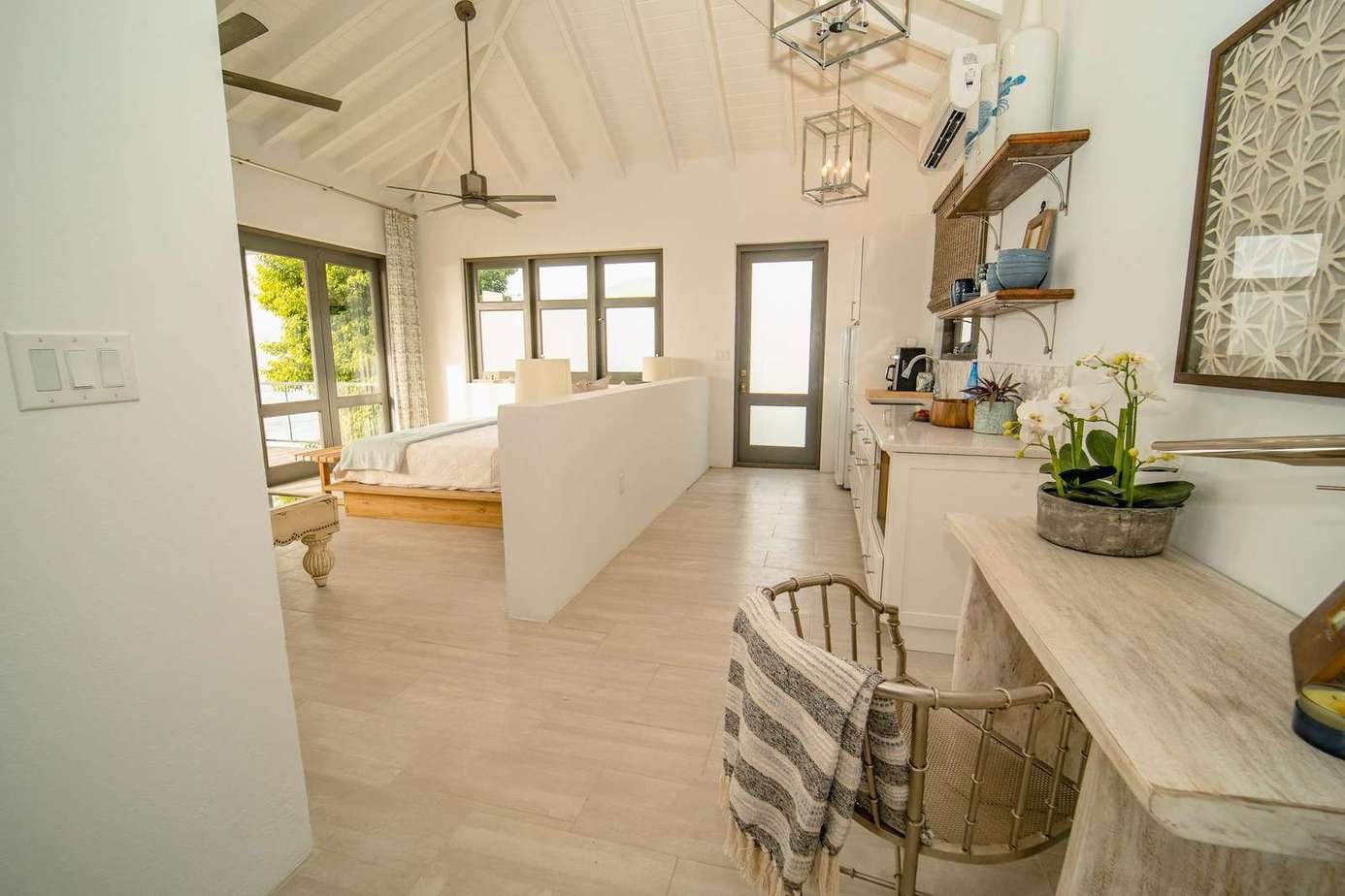 Primary suite