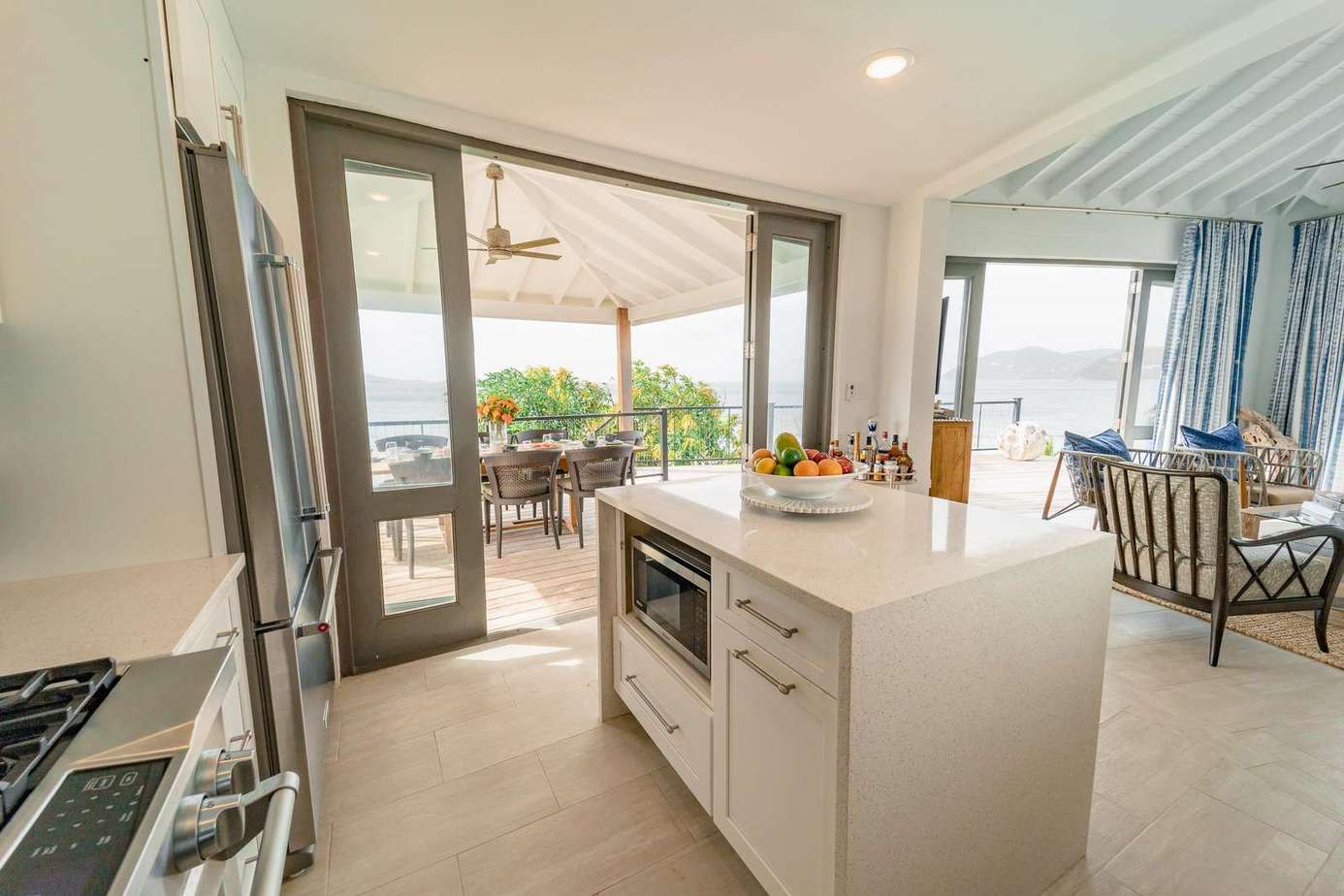 No excuses here, the kitchen has everthing you need and more, to whip up your own feast or have a chef do it for you.