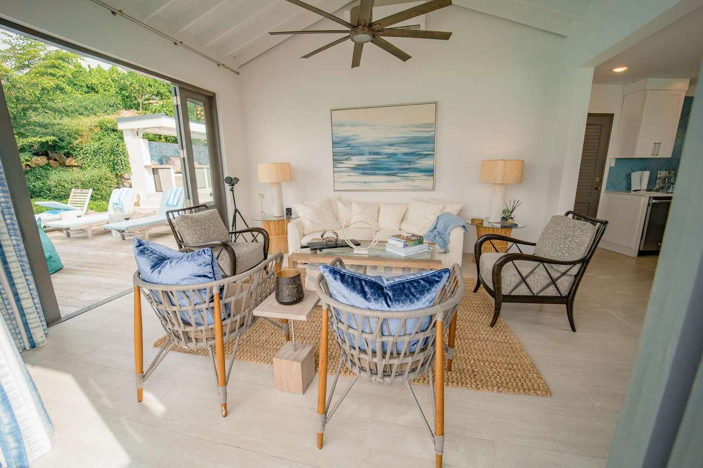 Easy access to the kitchen and the pool, with a TV for the games