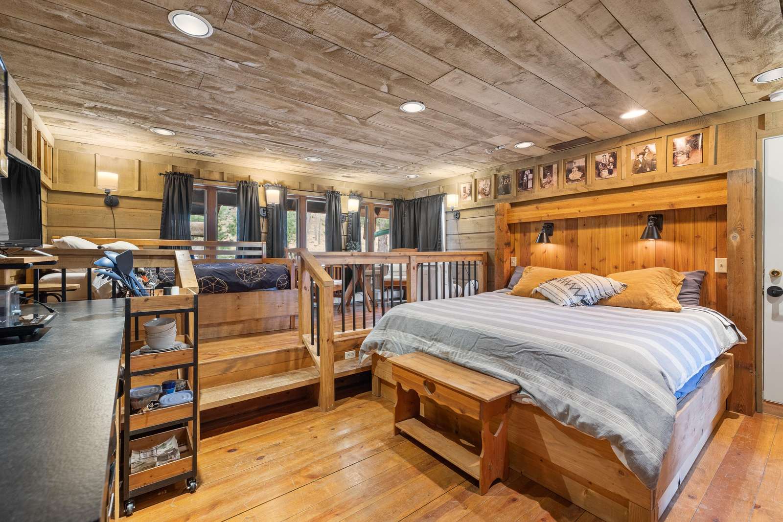 Marjorie Suite (King/Twin) Preview 0