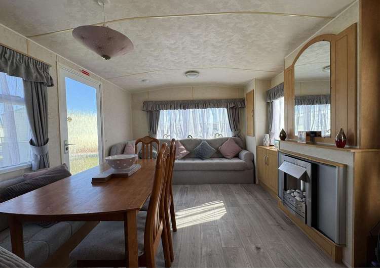 67052L⭐ – L area, 3 bed, 6 berth caravan with decking to the side. Emerald rated. Preview 4