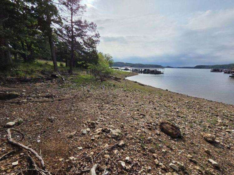 Drift Away- Lakefront Home with Great Shoreline! Preview 0