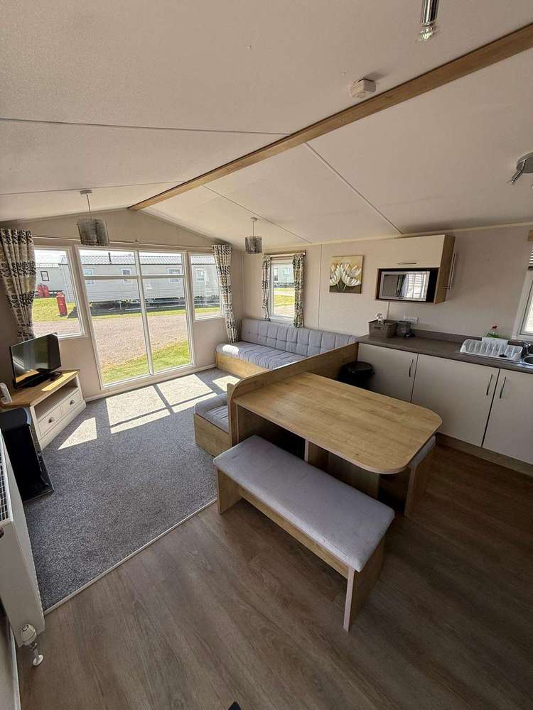 36009A⭐ – A Area, 3 bed, 8 berth caravan with D/G & C/H. Ruby rated. Preview 5