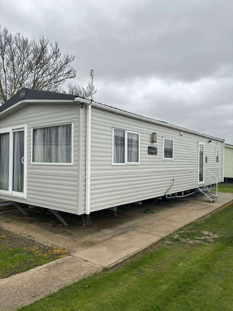 28014PM⭐ – Priory Meadow, 2 bed, 6 berth caravan with D/G and C/H. Ruby rated. Preview 0