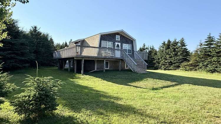 Red Fox Lane Cottage & Bunkie at Thunder Cove Beach Preview 0