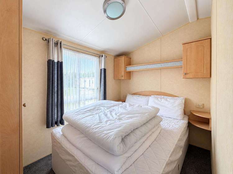 33012B⭐ – Beeches, 3 bed, 8 berth caravan. Sapphire rated. Preview 5