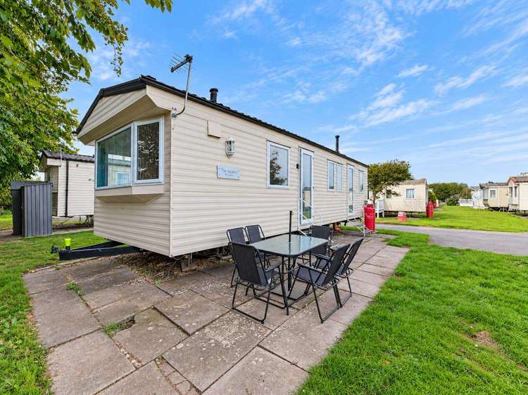 33012B⭐ – Beeches, 3 bed, 8 berth caravan. Sapphire rated. Preview 0