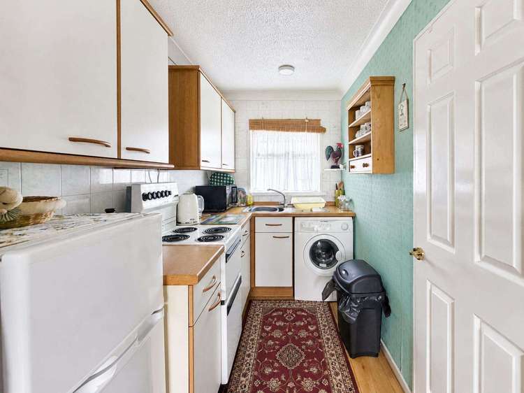 52413CS⭐ – California Sands Holiday Park 2 bed, 4 berth chalet. Ruby rated. Preview 2