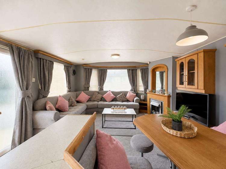 71026J⭐ – Jackdaw, 3 bed, 8 berth caravan. Emerald rated. Preview 4