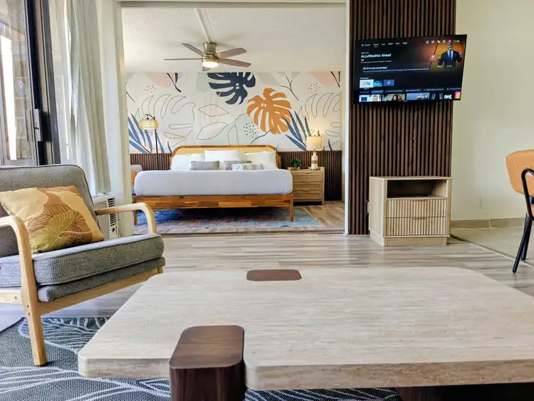 Waikiki Banyan 903 T2 Preview 0