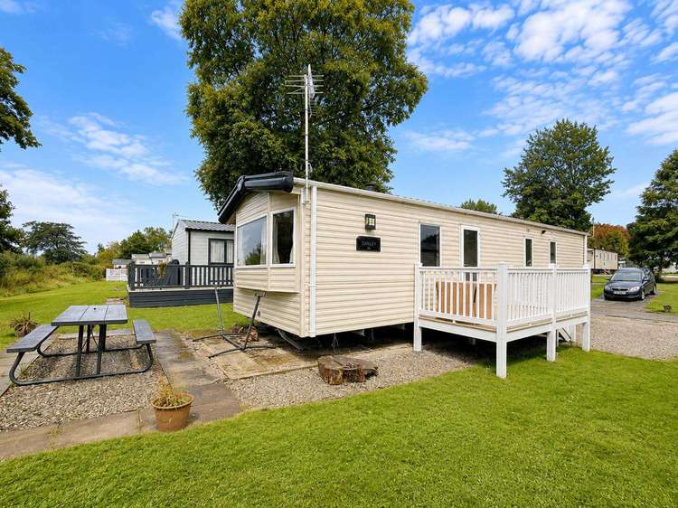 93002PG⭐ – Pen-Y-Ghent, 3 bed 8 berth caravan with decking, C/H and D/G. Ruby rated Preview 0
