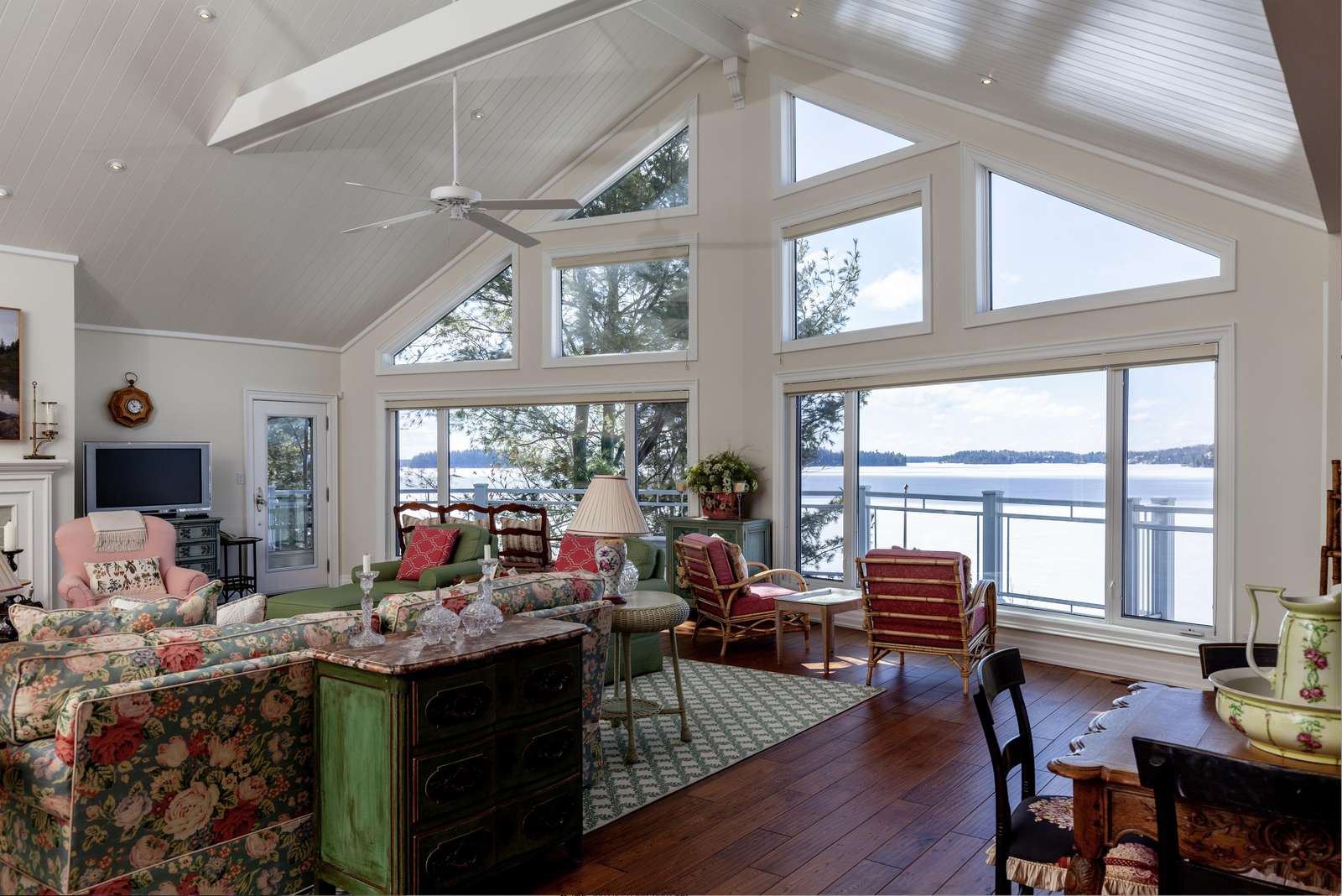 Muskoka Points of VIew Preview 5