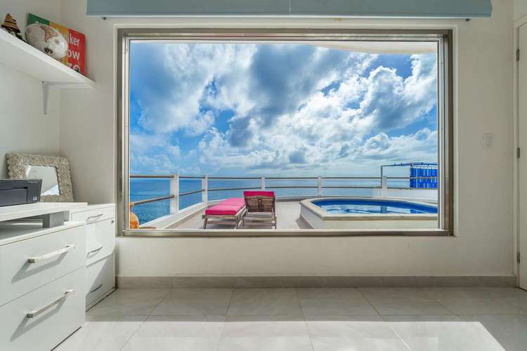 Tres Chiles Penthouse Preview 2