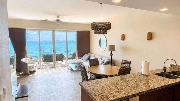 Casa Solaz Preview 1