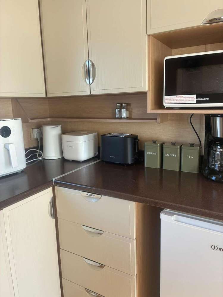 36091F⭐ – F area, 3 bed, 8 berth caravan with D/G and C/H. Emerald rated. Preview 5