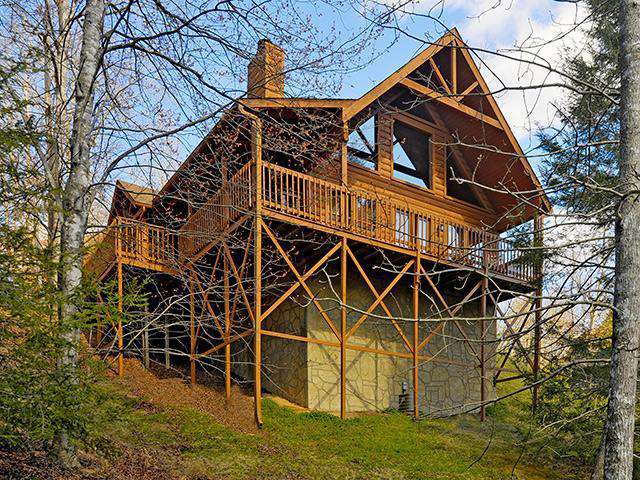 Fire Lit Nights – Country Pines Resort Preview 0