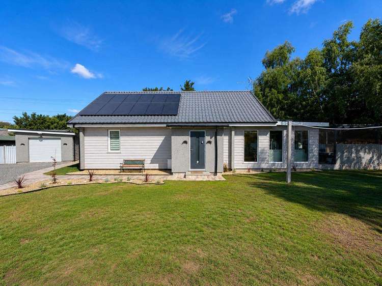 34034G – Gabby Lodge, 3 bed 8 berth luxury holiday home with hot tub. Pearl rated Preview 4