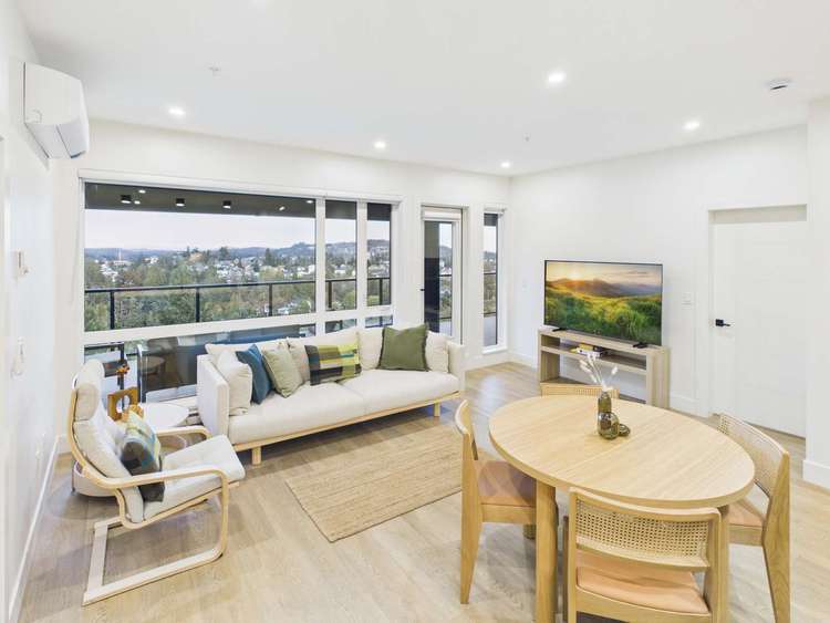 Brand New: Lake View Retreat Preview 0