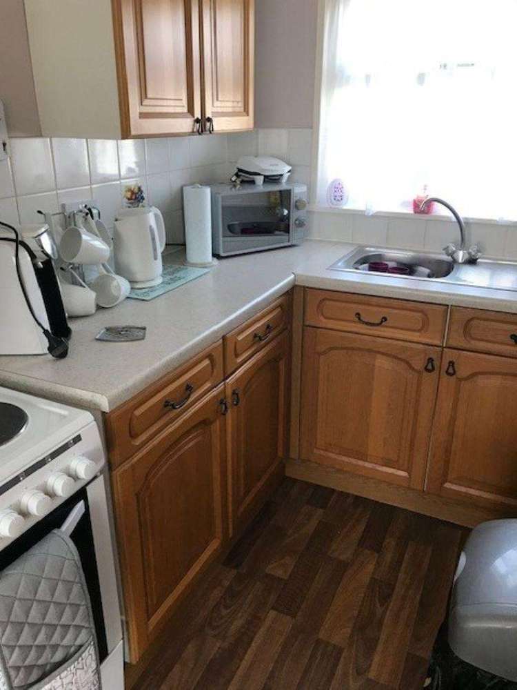 83146S⭐ – 2 bed, 4 berth chalet in Norfolk. Ruby rated. Preview 2