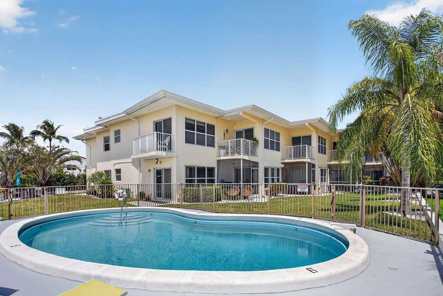 Woodcrest Apartment Preview 0