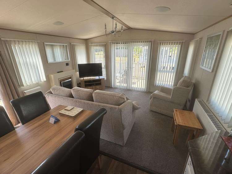 62018RV⭐ – Rowan Vale area, 2 bed 6 berth caravan with decking, D/G and C/H. Opal rated Preview 5