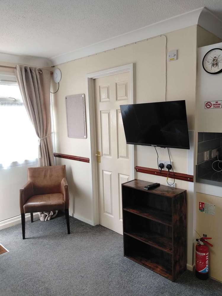 00014BA⭐ – Belle Aire, 2 bed, 4 berth chalet with double glazing. Emerald rated. Preview 2