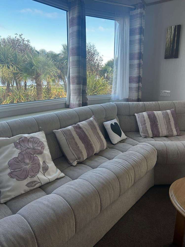 68026CR⭐ – CR, 2 bed, 6 berth caravan with partial sea-view and DG / CH. Opal rated Preview 4