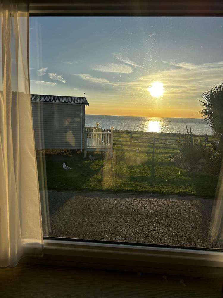 68026CR⭐ – CR, 2 bed, 6 berth caravan with partial sea-view and DG / CH. Opal rated Preview 1