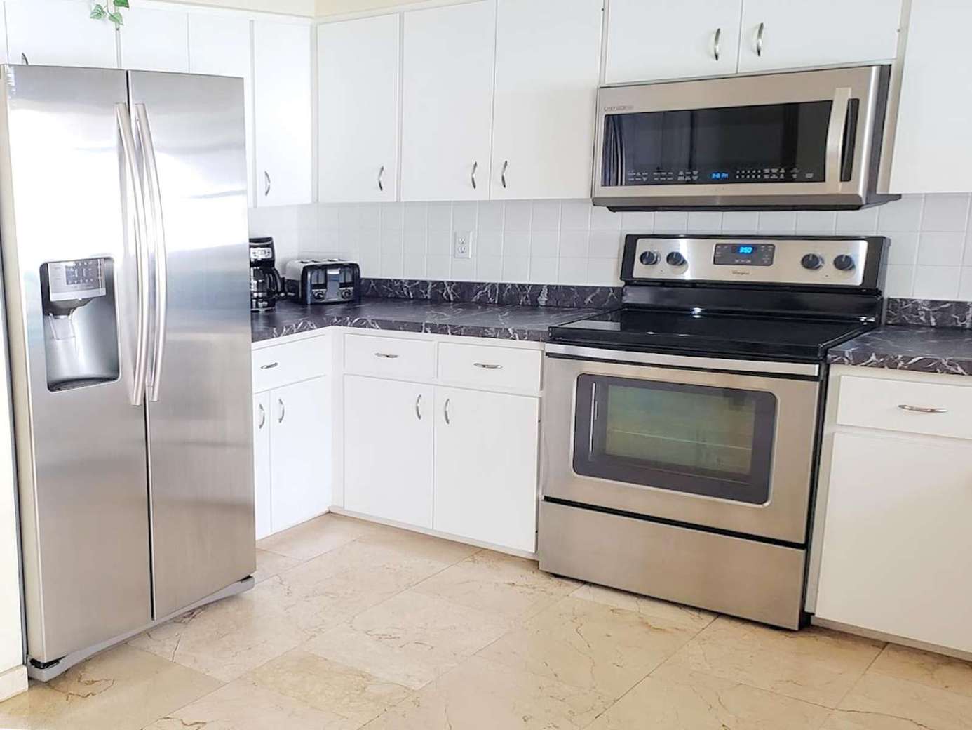 Pool Home – 3105 40th Ave W
