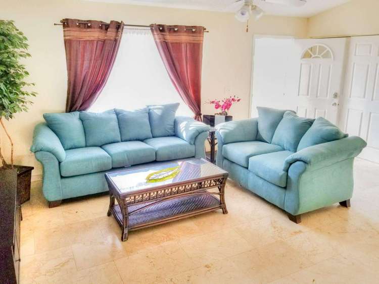Pool Home – 3105 40th Ave W