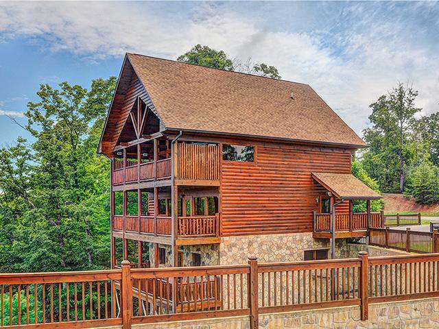 Beneath The Stars – Starr Crest Resort Preview 0