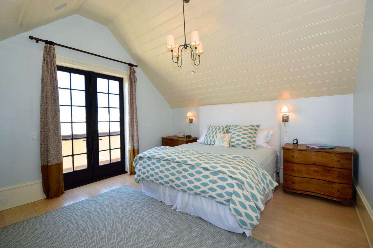 3rd Floor Master Bedroom Suite: King Bed, Private Seating Area and En Suite Bathroom