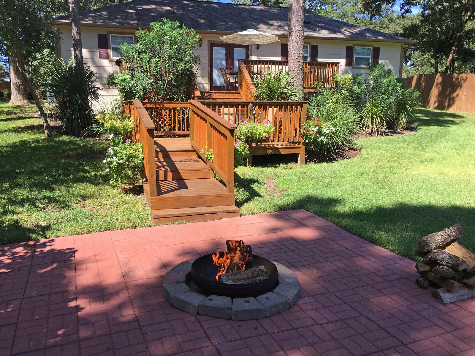 The back yard is your own private paradise to enjoy family time.