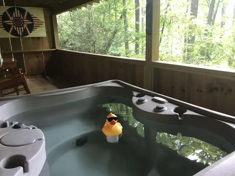 Cuddle Up and Relax - Hot Tub, Fireplace, View Preview 0