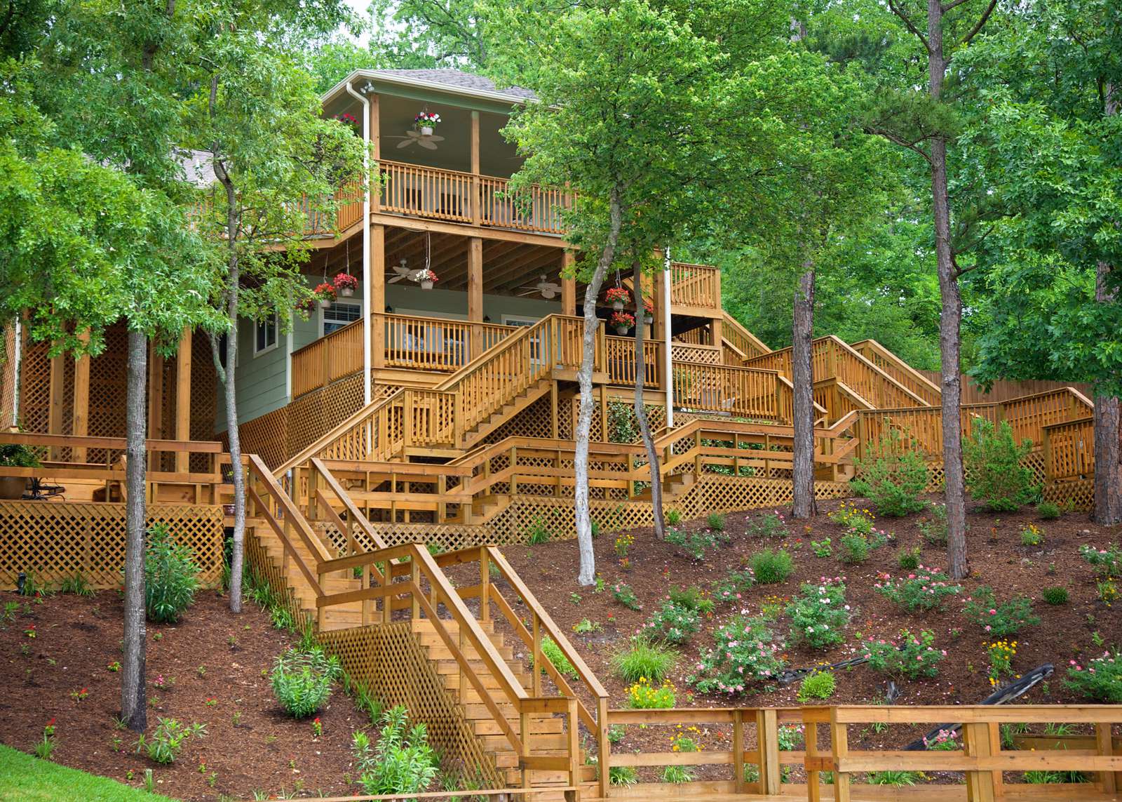 A closer view of the home shows just how pretty the setting of Pats Place is.