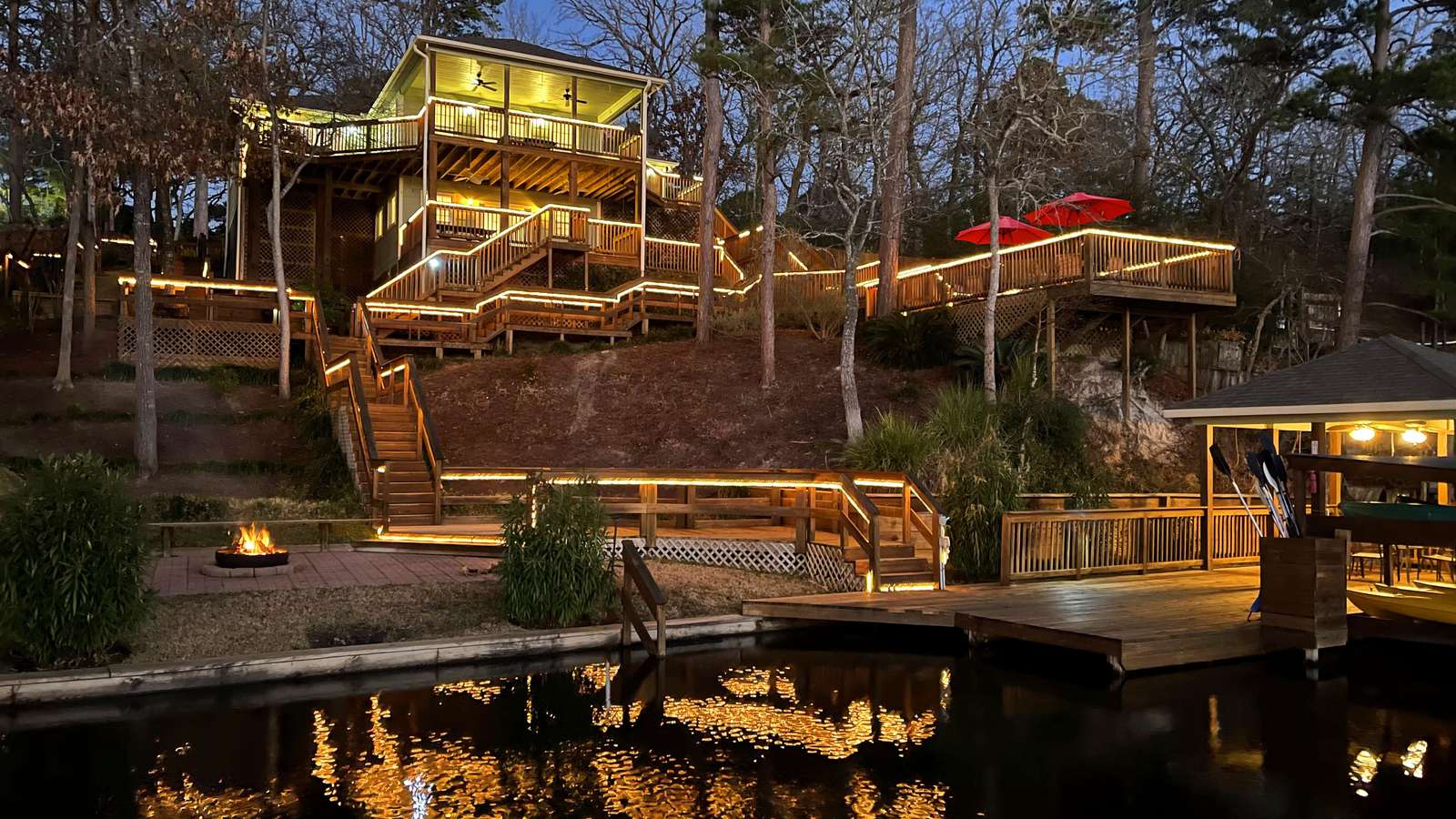 Pat's Place is stunning when the night falls and the lights come on.