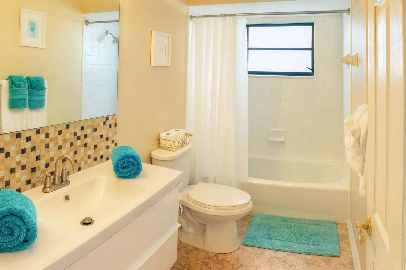 Pool Home – 4212 1st Ave W