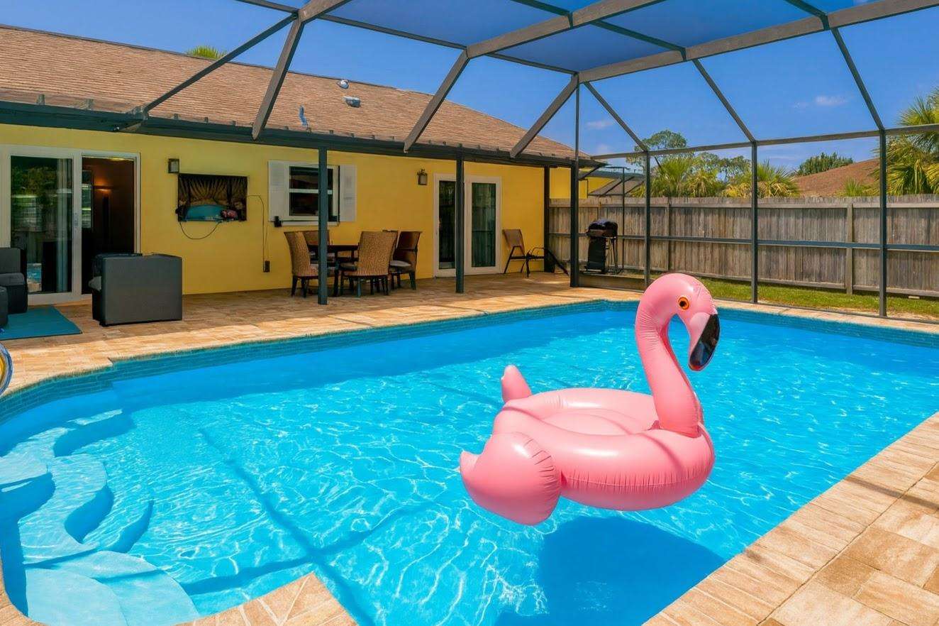 ❤️ Family Friendly ❤️ Lovely 3 BR Pool Home ❤️ Fiberoptic Internet Preview 0
