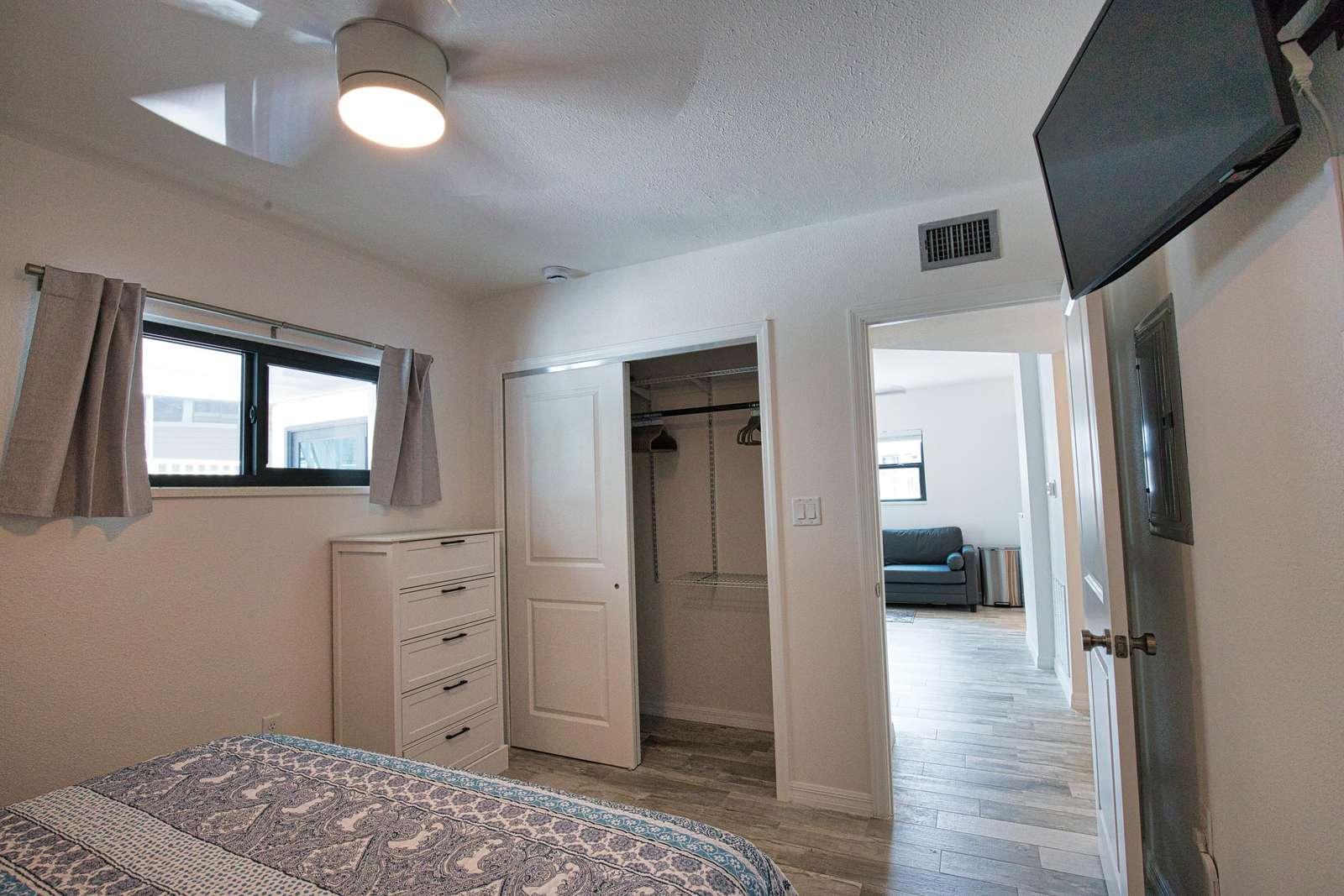 2nd Bedroom
