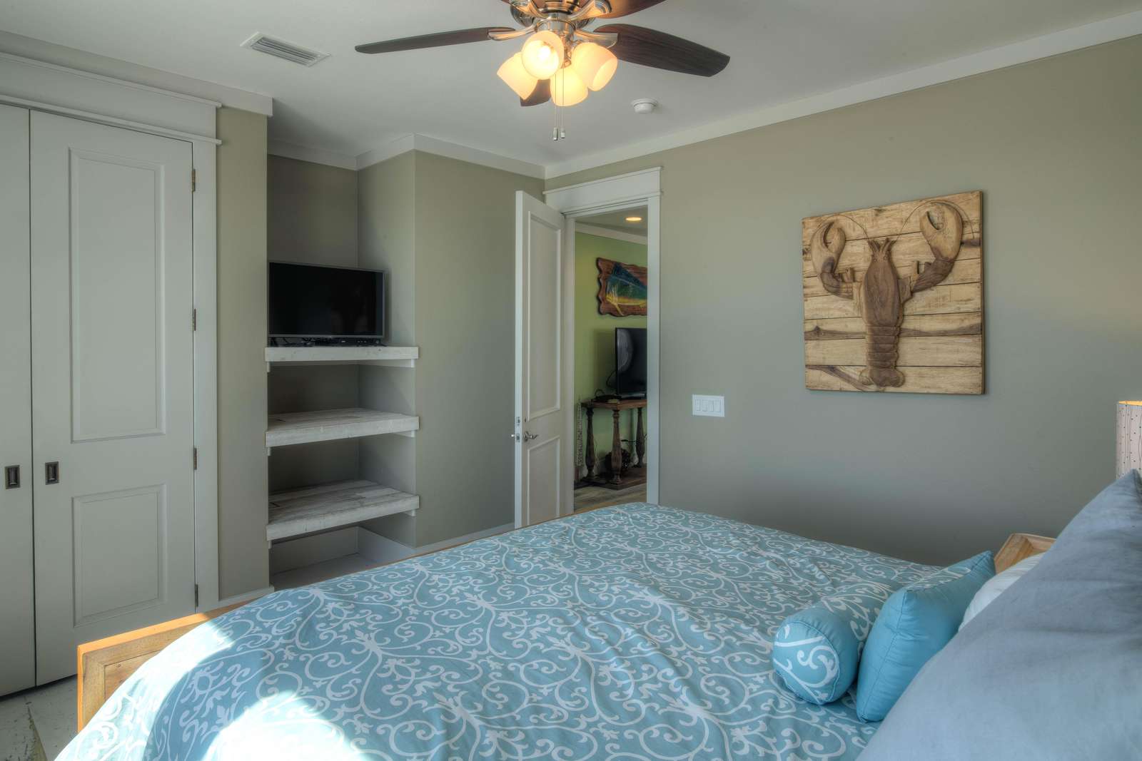 King Bedroom 3 - View 2