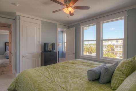 King Bedroom 5 - View 2