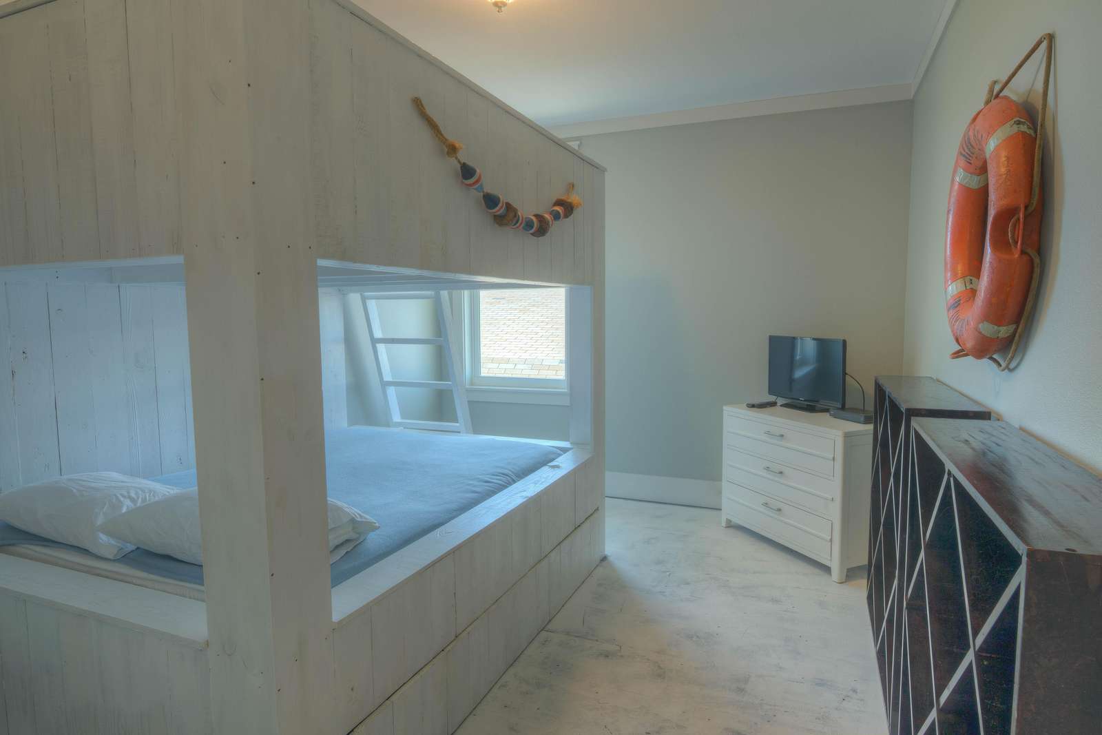Bedroom 8 - Queen over Queen Bunk Bed