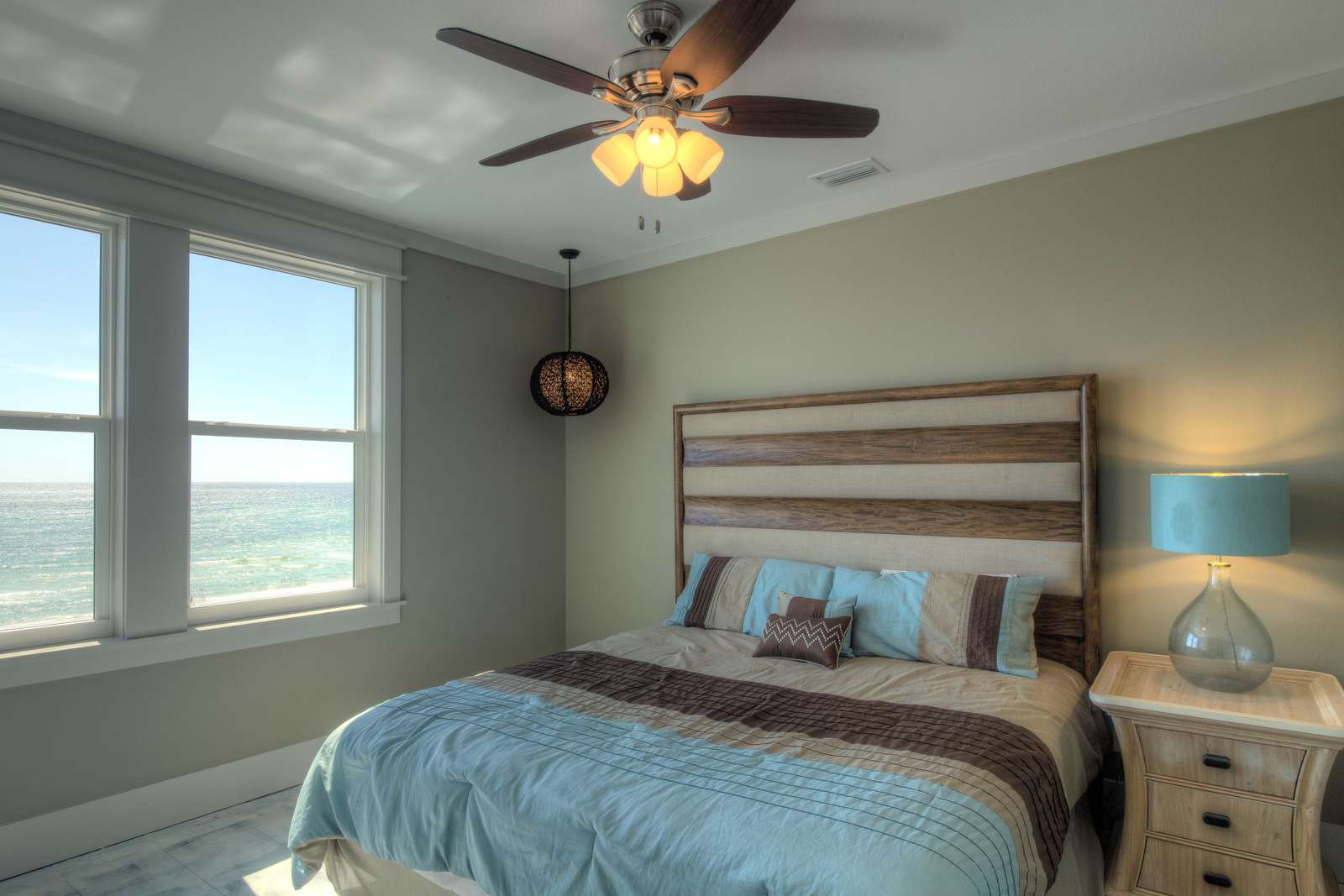 King Bedroom 4